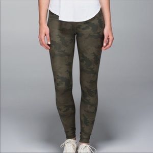 Lululemon Wunder Under Green Camo Savasana tights